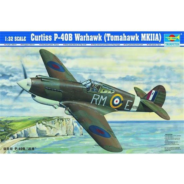 TRUMPETER CURTISS P-40B WARHAWK ( TOMAHAWK MKIIA ) 1/32 + pièces résine